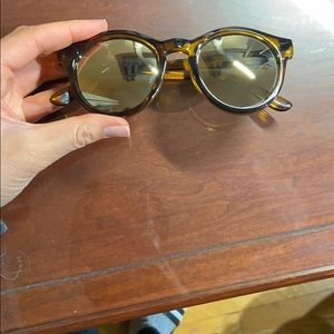 Le specs Hey Macarena sunglasses.